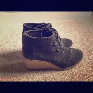 Toms Wedges